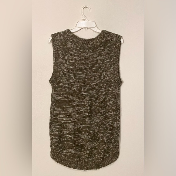 Army green sleeveless sweater with high/low cut, Size: Medium - Picture 3 of 3